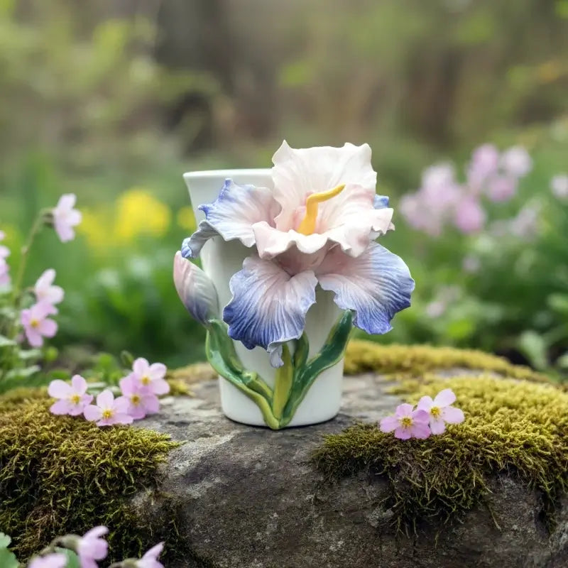 Handcrafted 3D Iris Ceramic Cup