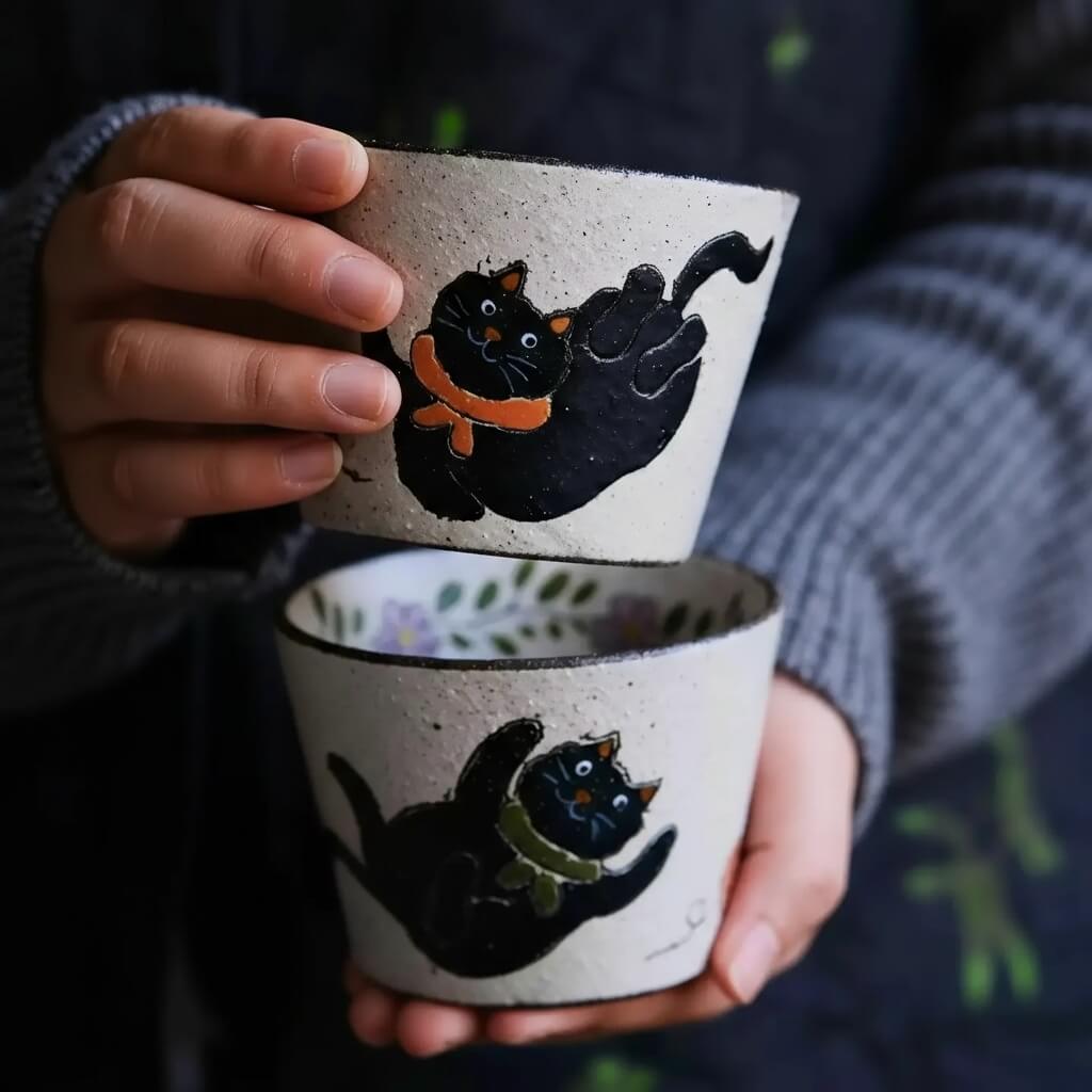 Handcrafted Black Cat Ceramic Cup / Mug — Vintage Brushwork & Textured Pottery