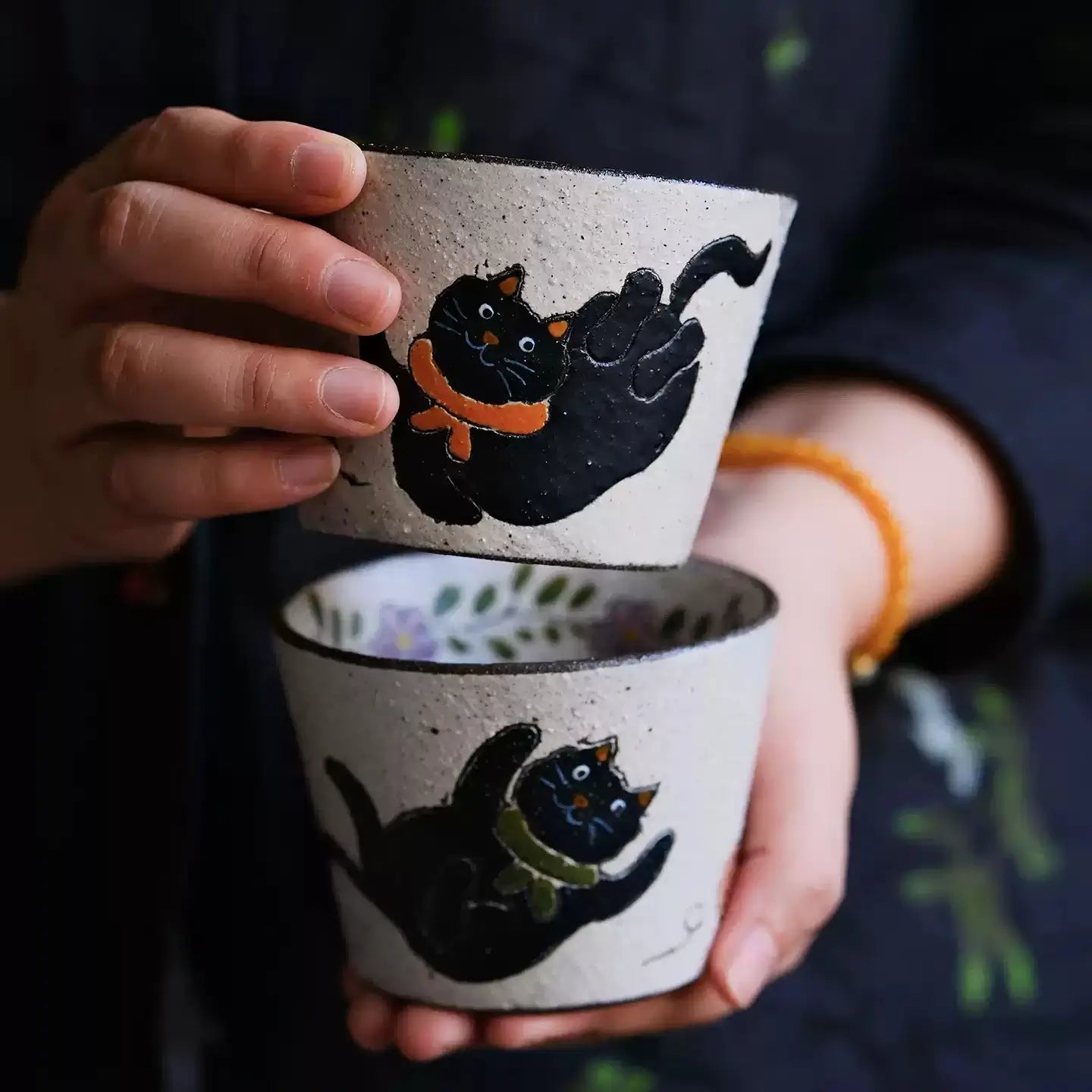 Handcrafted Black Cat Ceramic Cup / Mug — Vintage Brushwork & Textured Pottery