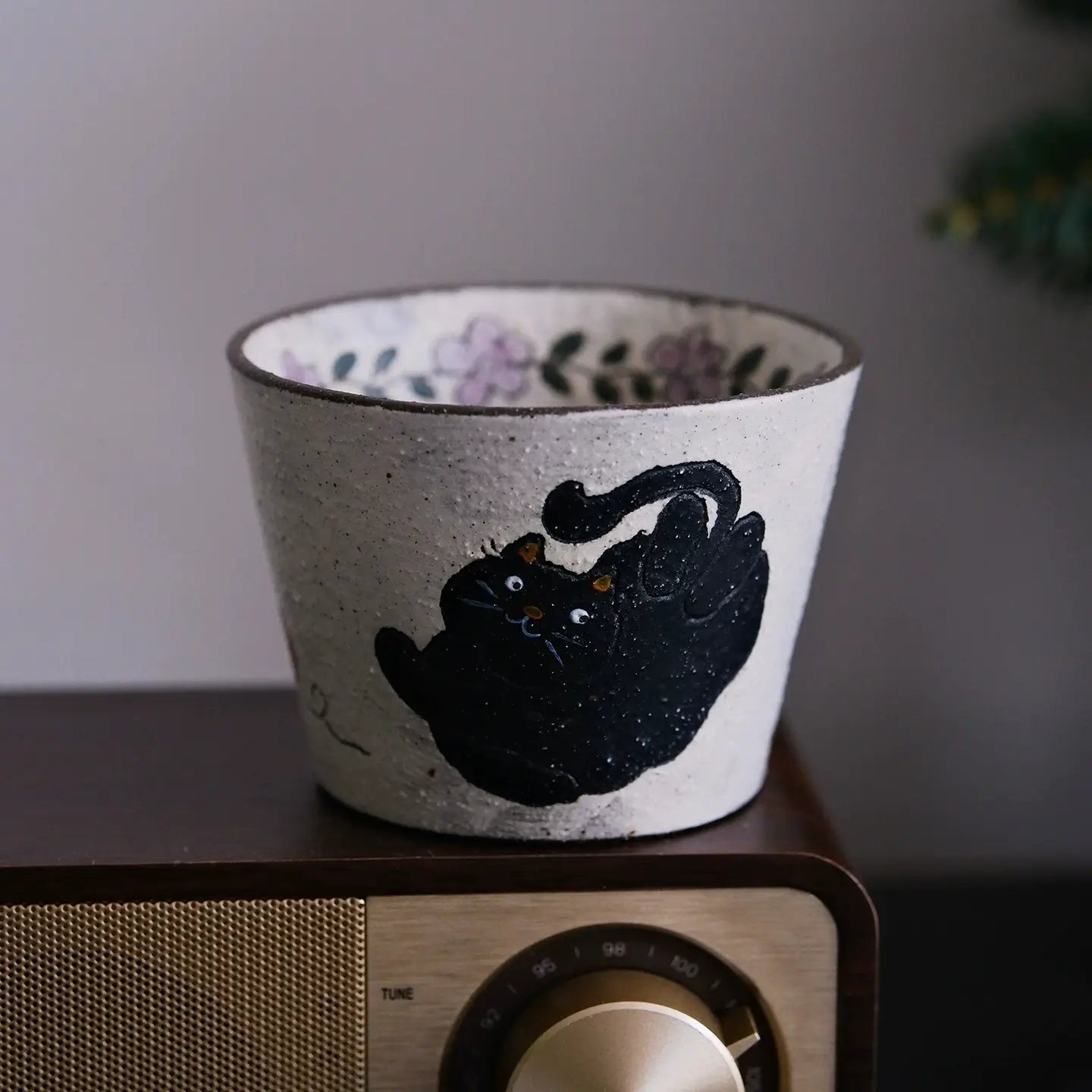 Handcrafted Black Cat Ceramic Cup / Mug — Vintage Brushwork & Textured Pottery