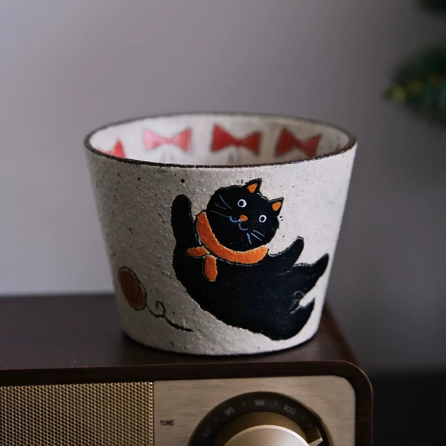 Handcrafted Black Cat Ceramic Cup / Mug — Vintage Brushwork & Textured Pottery