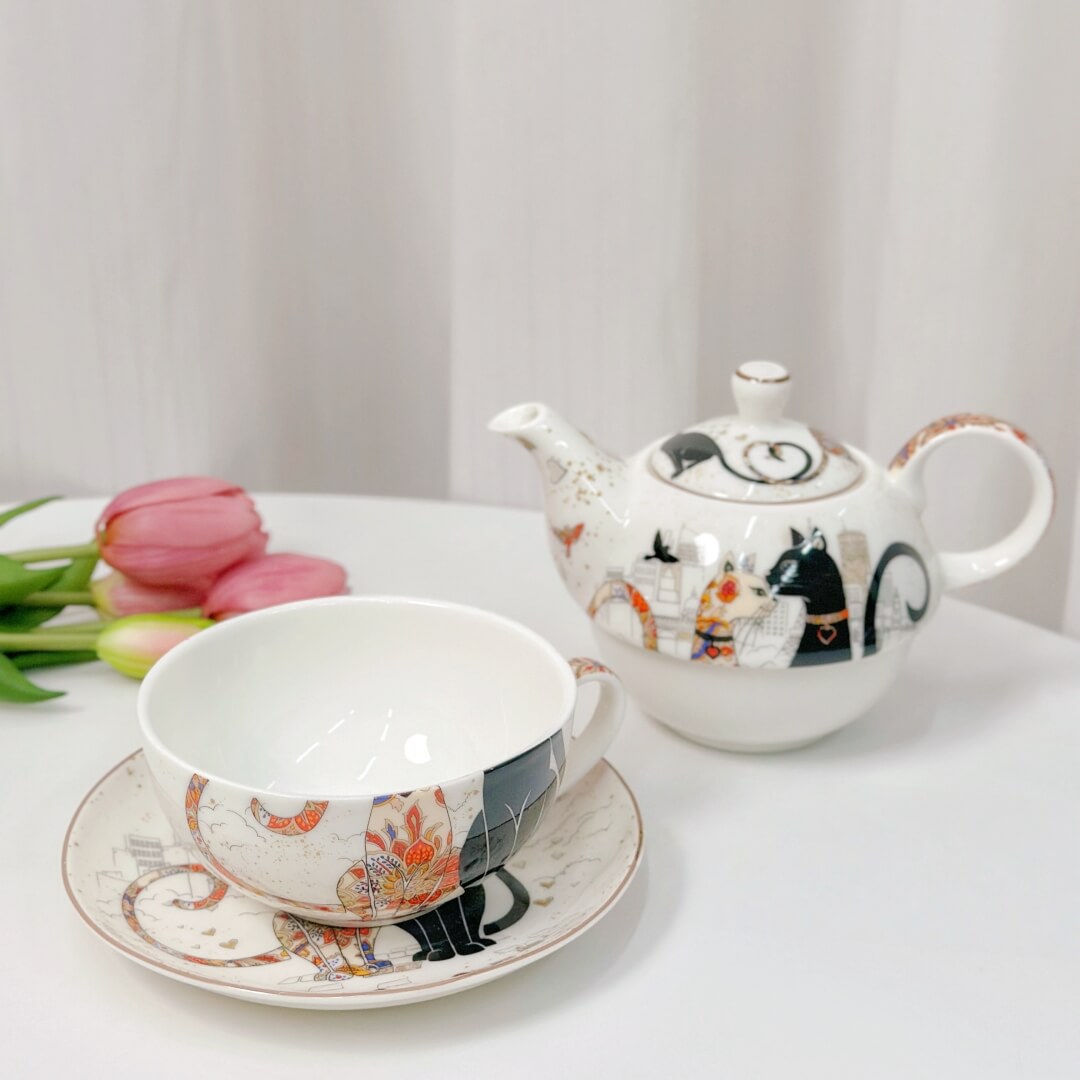 Hand-Painted Ceramic Cat Tea Collection