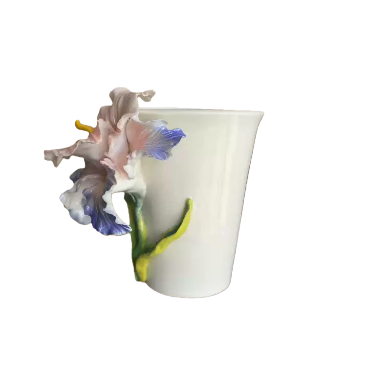 Handcrafted 3D Iris Ceramic Cup