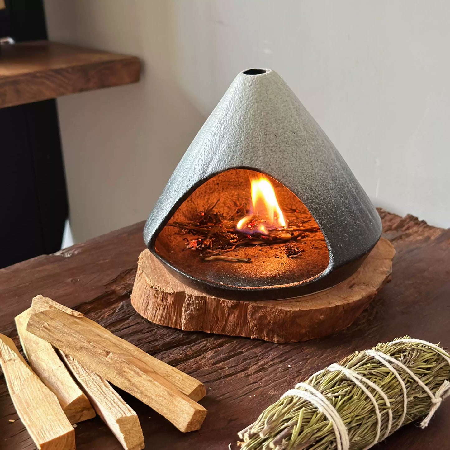 Handmade Gradient Ceramic Incense Burner – Mountain Fireplace Design